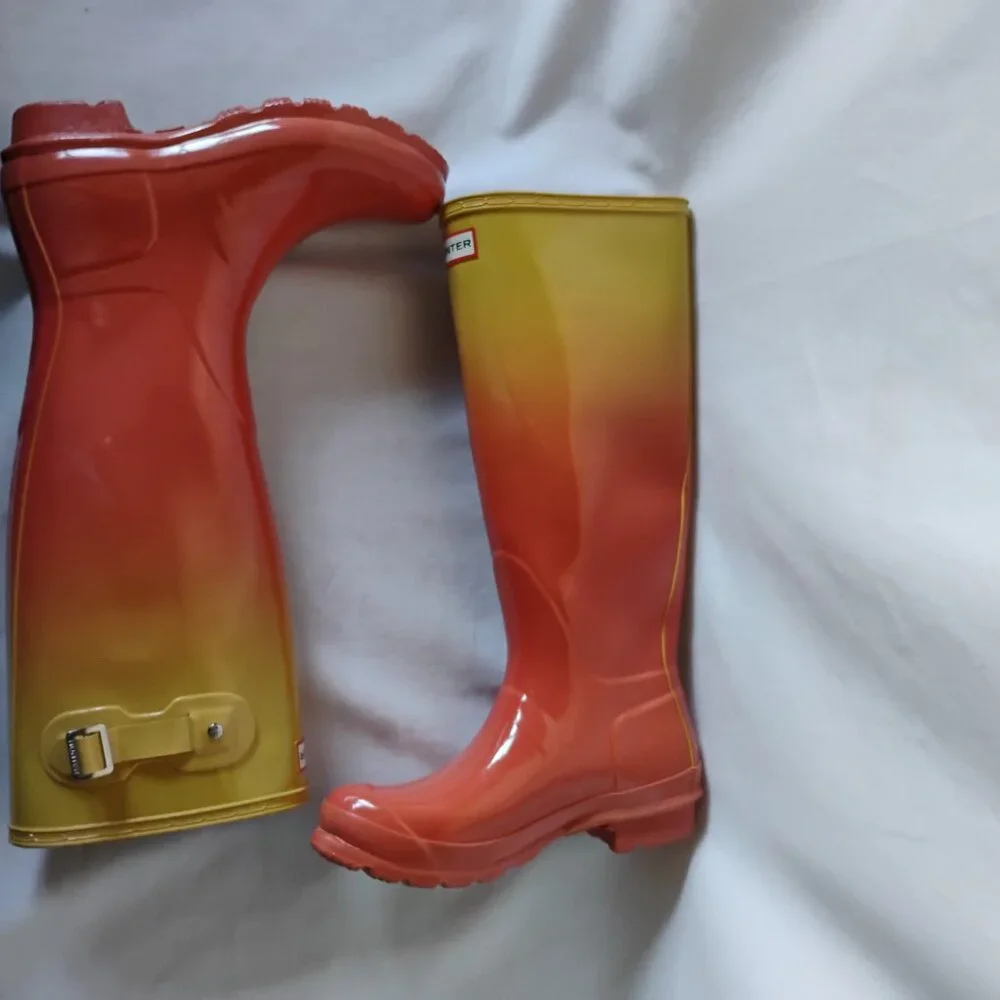 Hunter Boots Rain Tall Glossy Wellies Like New Rare Sunset Ombre Coral Yellow 7 - Picture 4 of 16